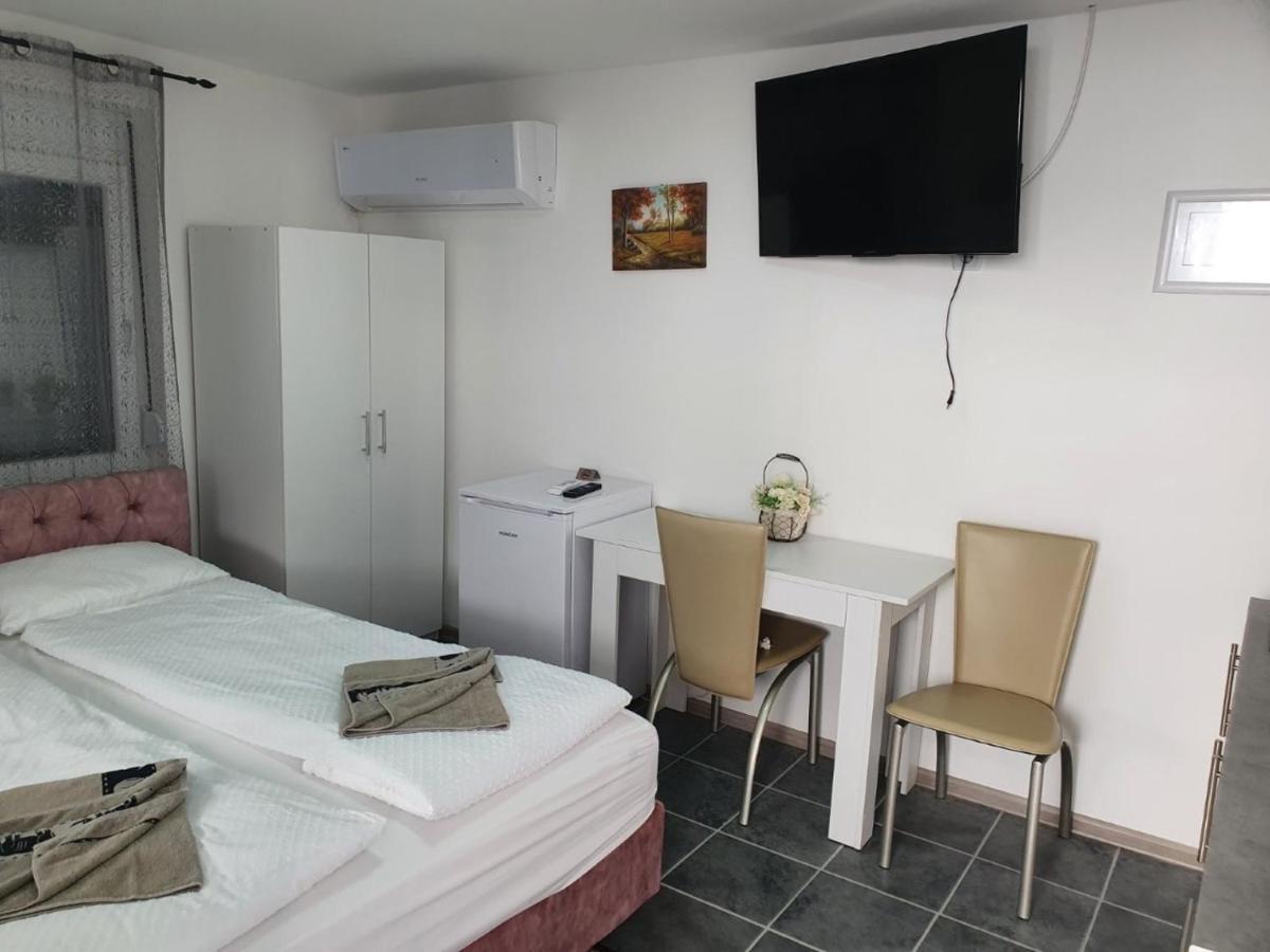 Relax Apartmani Kladovo Exterior photo
